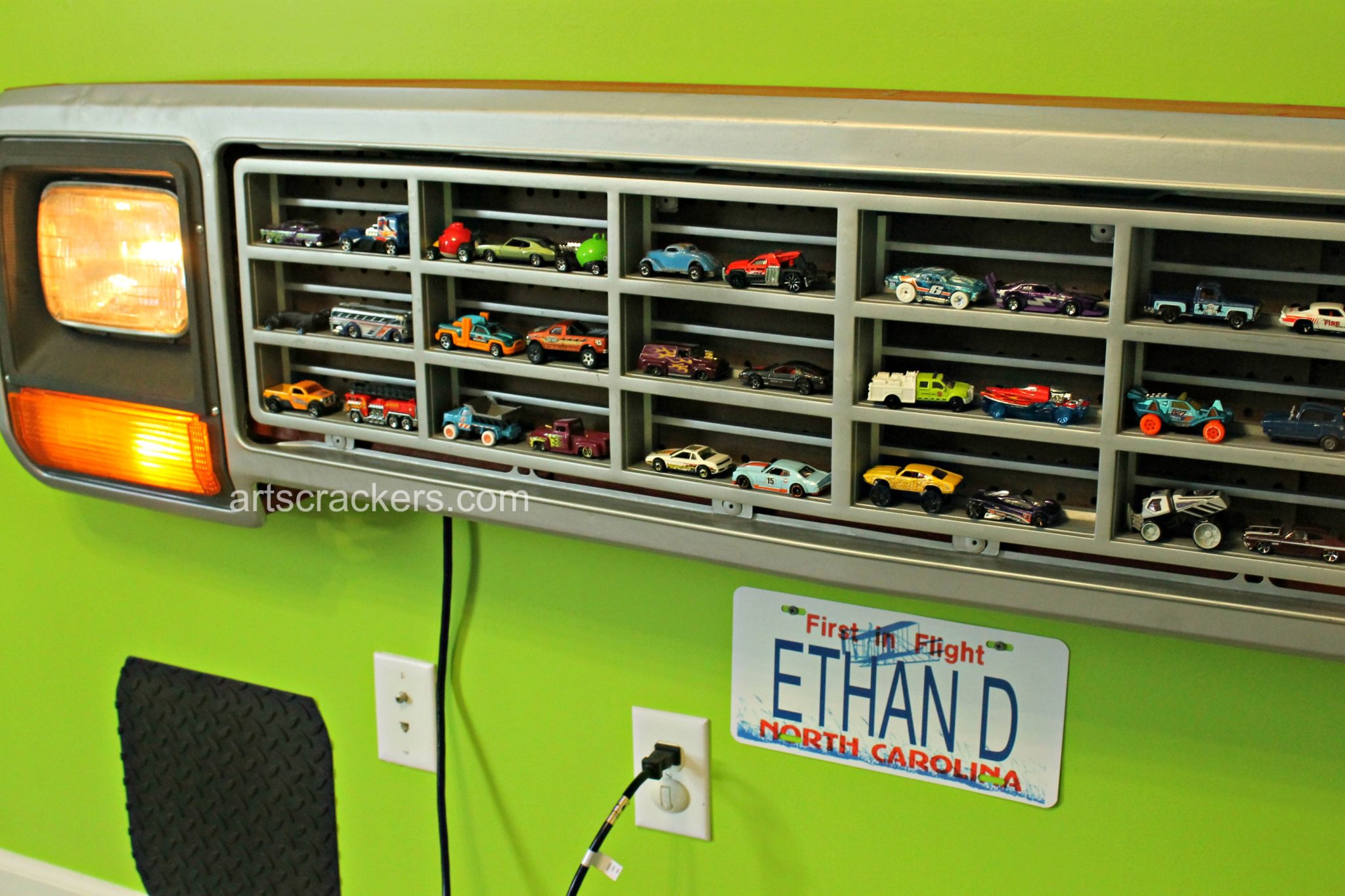 Truck Grill Car Holder Boys Room Decor. Click the picture to view the tutorial.