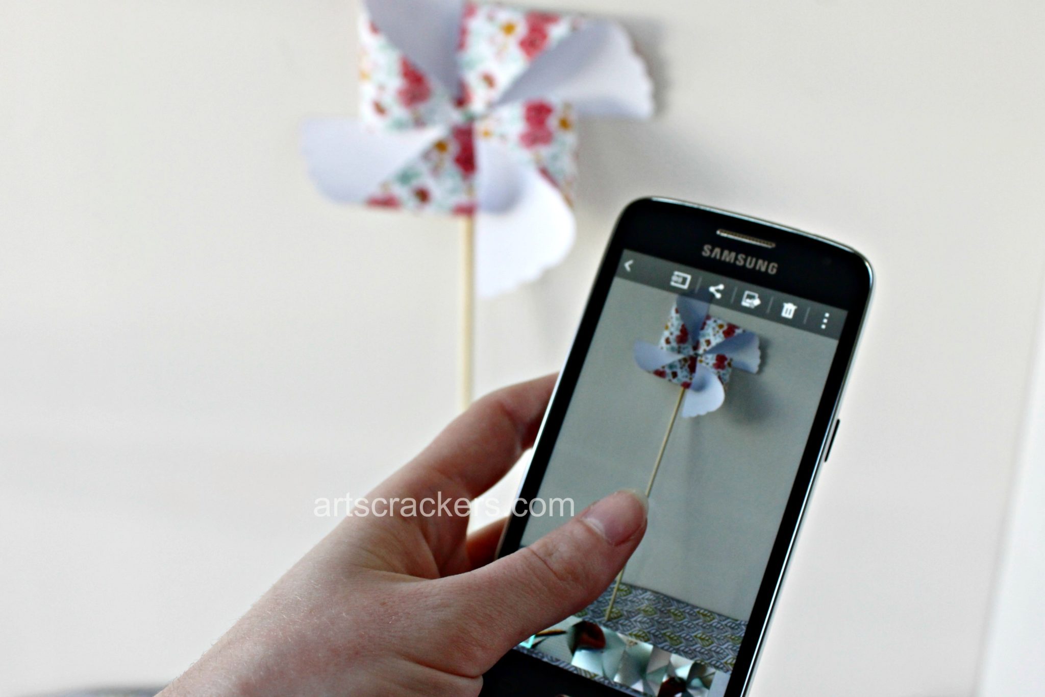 Samsung Galaxy Avant Walmart Family Mobile Sharing Pinwheel Craft. Click the picture to read the post.