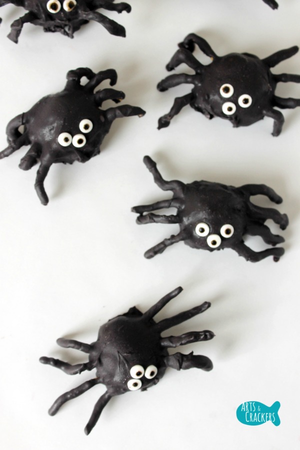 Oreo Spider Cookies Long