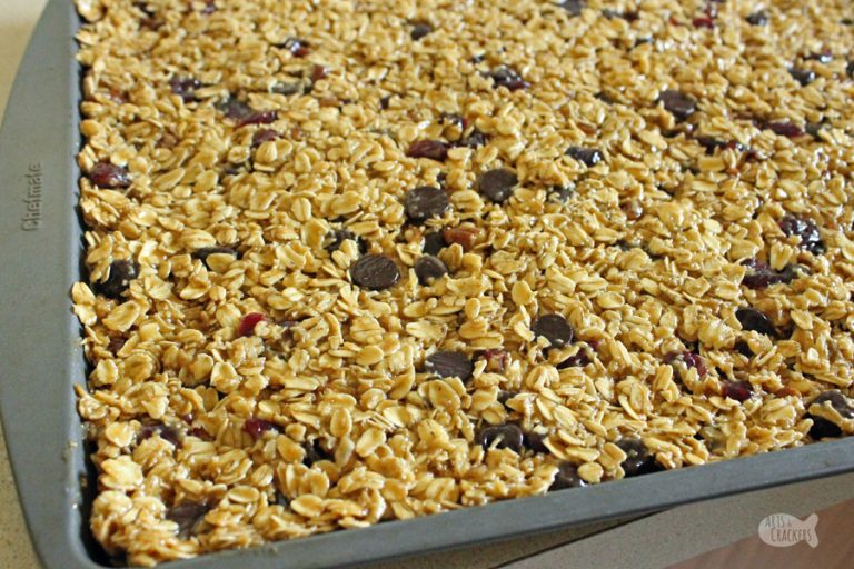 ProteinPacked Chewy Peanut Butter Chocolate Chip Granola Bars Recipe