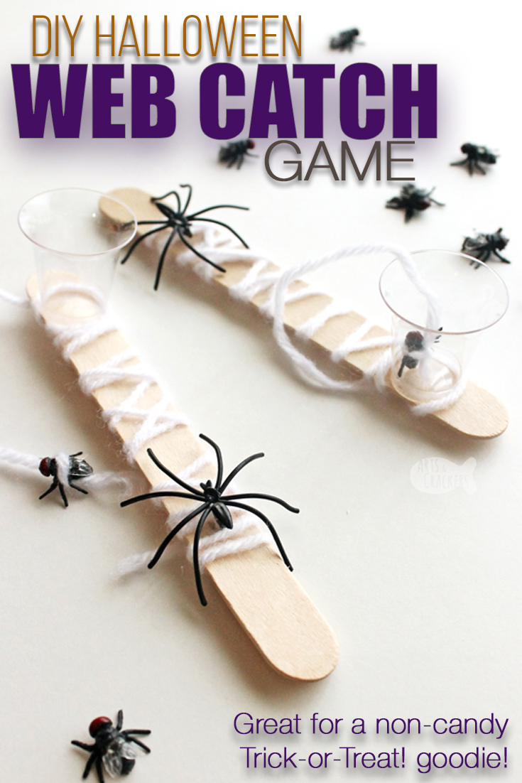 Make this fun cup-and-ball style Halloween Game, Spider Web Catch, as a Halloween activity or a non-candy treat for trick-or-treaters! #halloween #kidsactivities | Halloween Activity | Activities for Kids | DIY Crafts | Halloween Craft