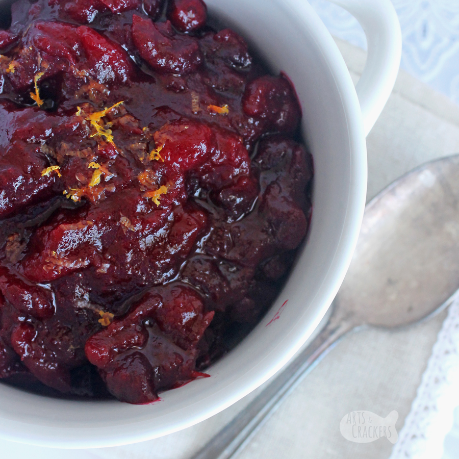 Your tastebuds will sing when you eat this delicious Ginger, Honey and Orange Cranberry Sauce; it's sweet, sour and with a hint of spice | cranberry sauce recipe | homemade cranberry sauce | whole berry cranberry sauce | easy cranberry sauce | sugar free cranberry sauce | cranberry sauce with honey | fresh cranberry recipes | Thanksgiving sides #thanksgiving #recipe #sugarfree